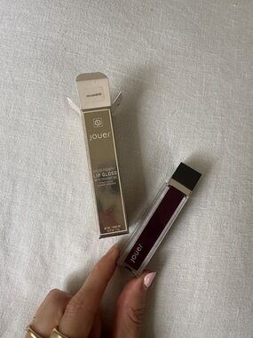 jouer Sheer Pigment Lip Gloss in via condotti